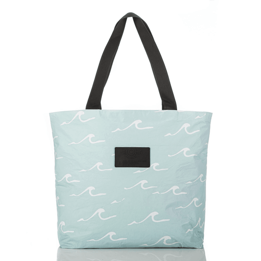 Seaside Day Tripper - White on Lemu Blue